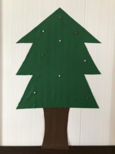 フェルトでクリスマスツリーを作る手順の画像