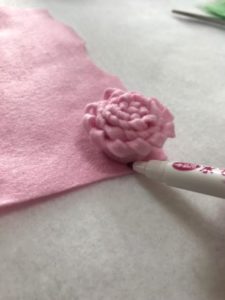 フェルトで花を作ってみよう 作り方とかわいいアレンジの紹介 子供と一緒に 作る 遊ぶ を楽しく体験 ツクマナkids